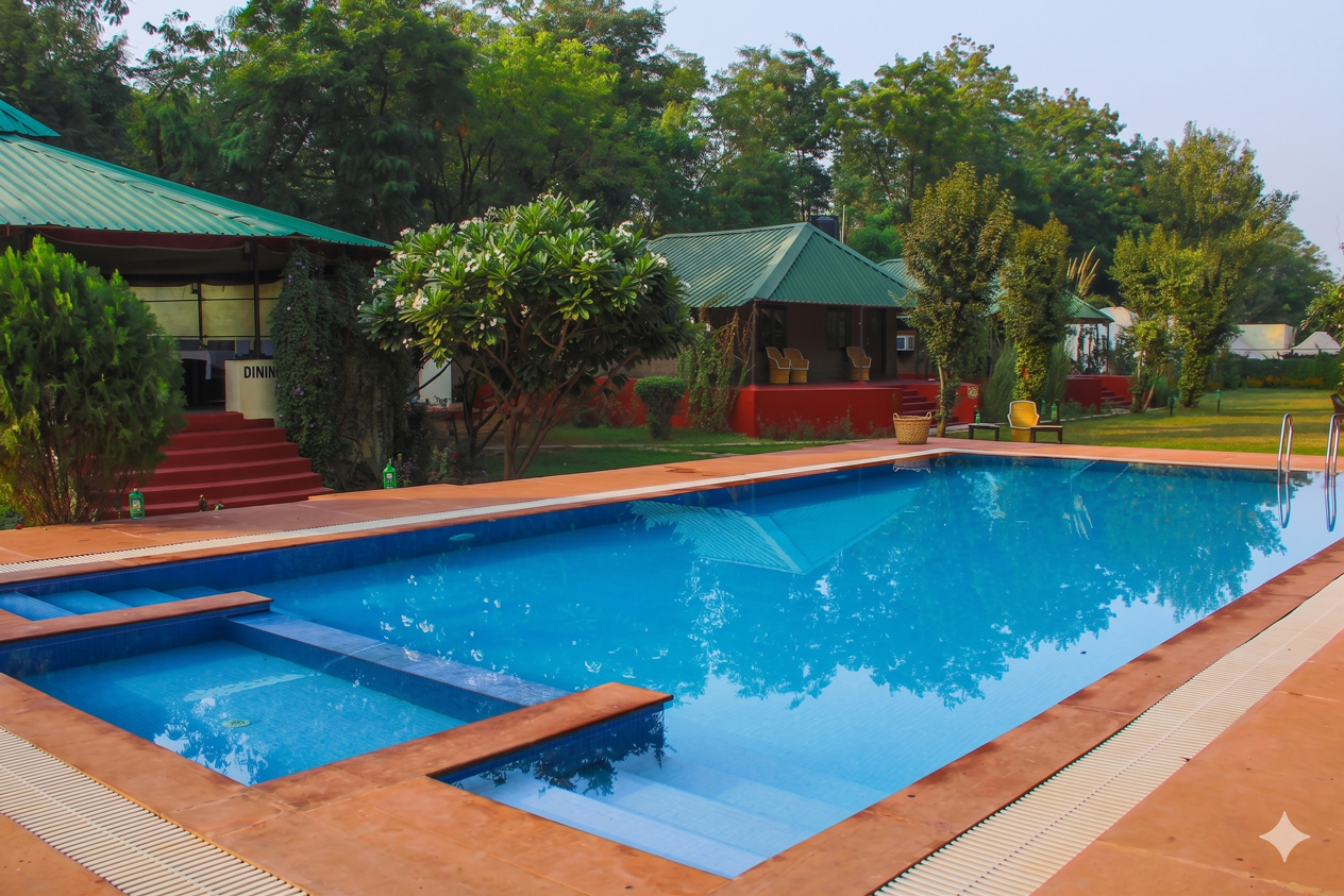 Luxury Pool